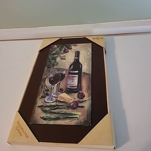 New View Wall Ceramic - Picture 1 of 2